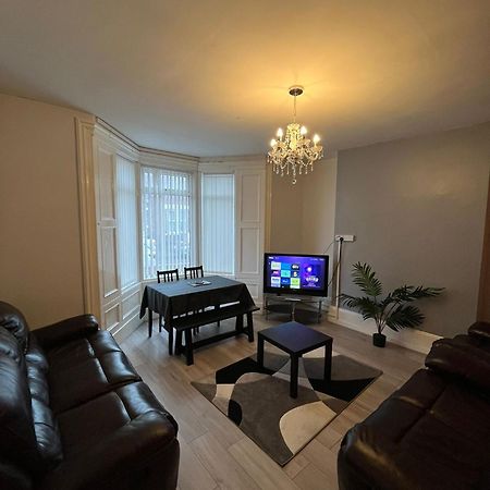 Arthurs Hill Newcastle, Free Parking Fully Equipped Kitchen 4 Bedrooms, Near City Centre エクステリア 写真